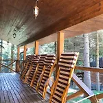 ялинка Holiday home *