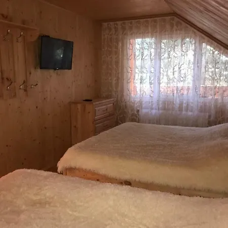 ялинка Hébergement de vacances Myhove